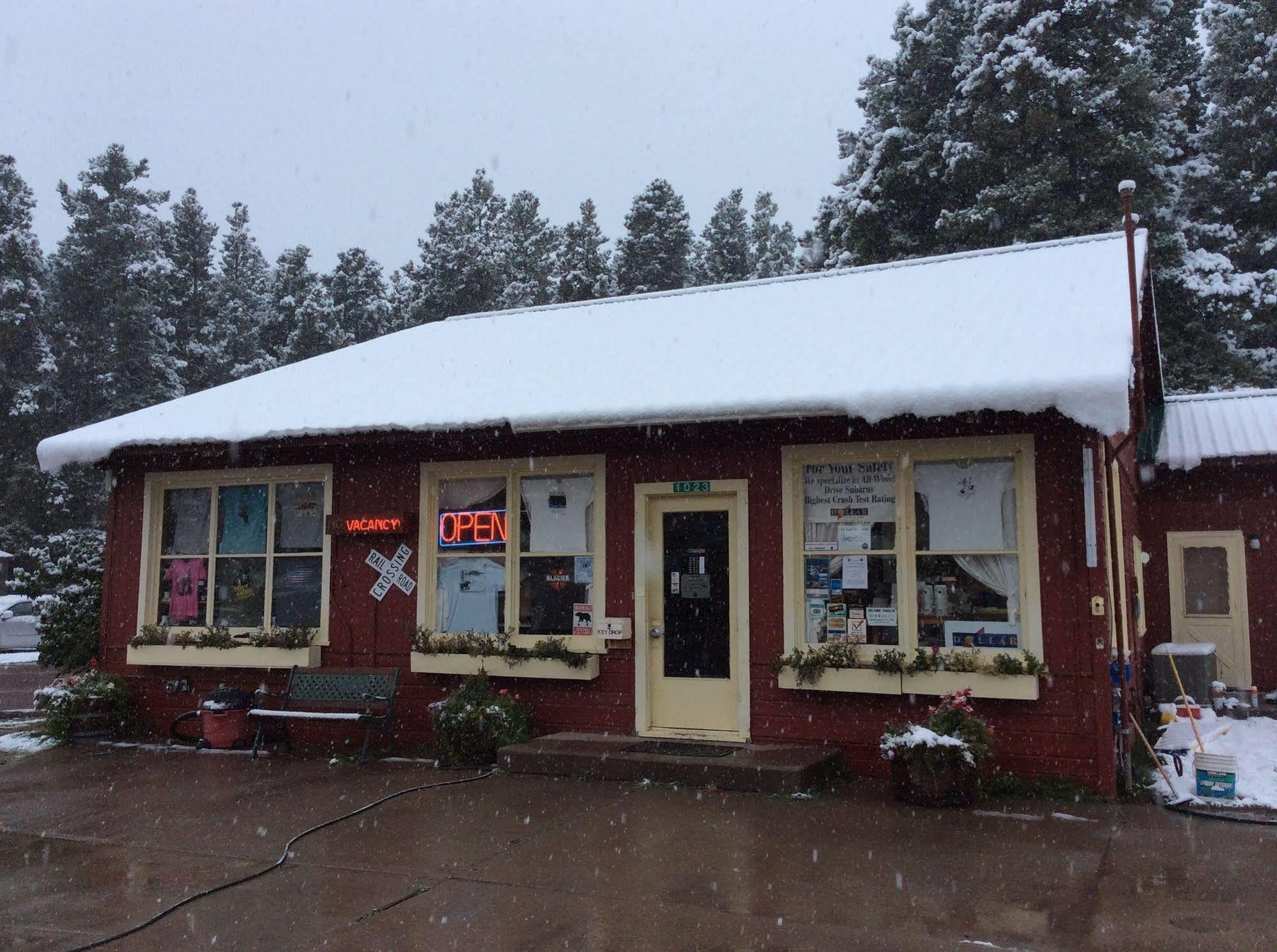 Sears Motel East Glacier Park Village Exterior foto